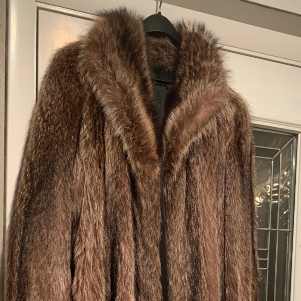 FUR COAT - REAL FUR THINK IT IS BEAVER